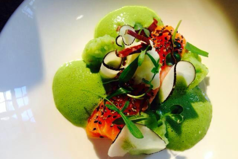 Dessance bar gastronomique de desserts à l'assiette