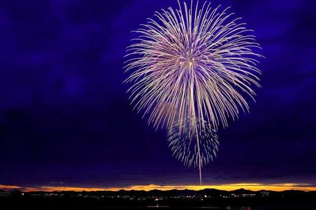 feu dartifice du  juillet   saint germain en laye  annule