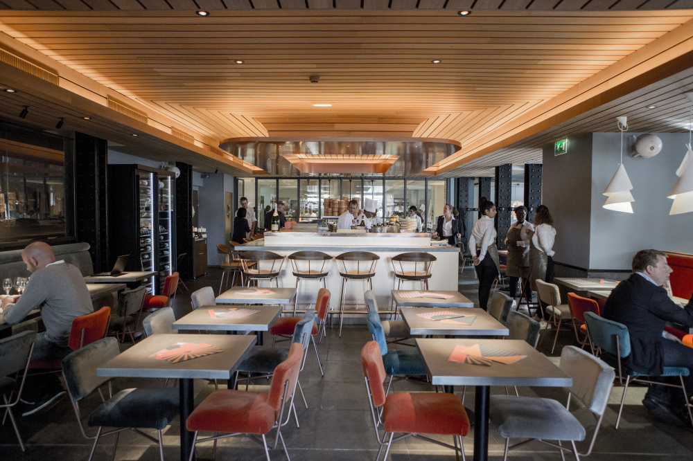 Spoon, le nouveau restaurant Alain Ducasse place de la Bourse