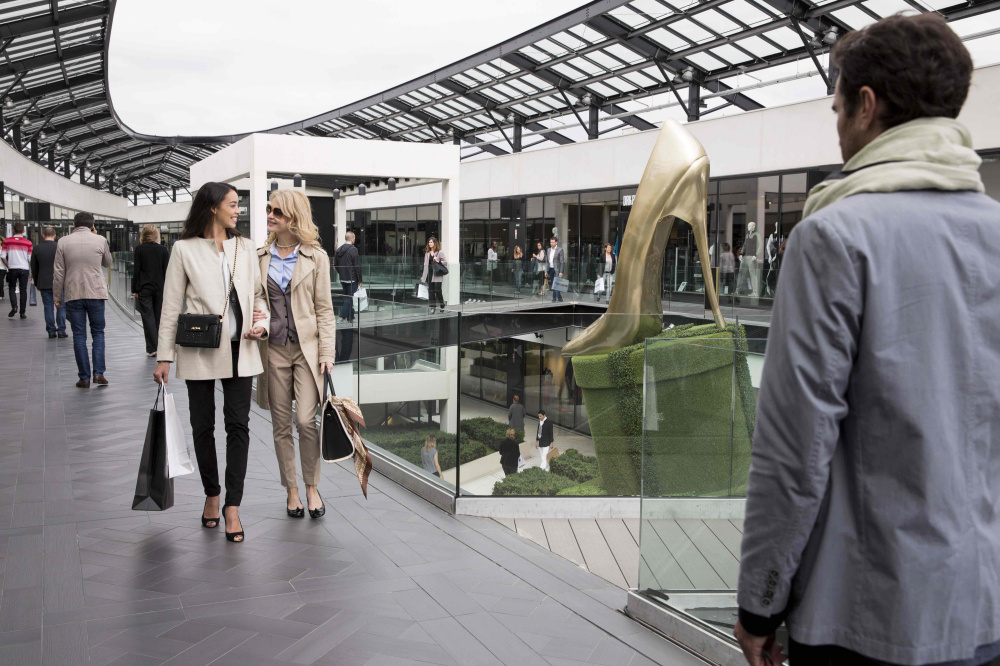 lacoste outlet paris