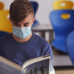 Coronavirus : les écoles et universités représentent un tiers des foyers de contamination 