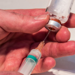 Vaccin contre la Covid : le produit de Moderna protégerait pendant trois mois