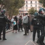 Manifestations : des policiers "liaison et d'information" vont intégrer les cortèges dès mars 