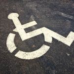 Stationnement à Paris : pour les visiteurs en situation de handicap, la Mairie fait des efforts