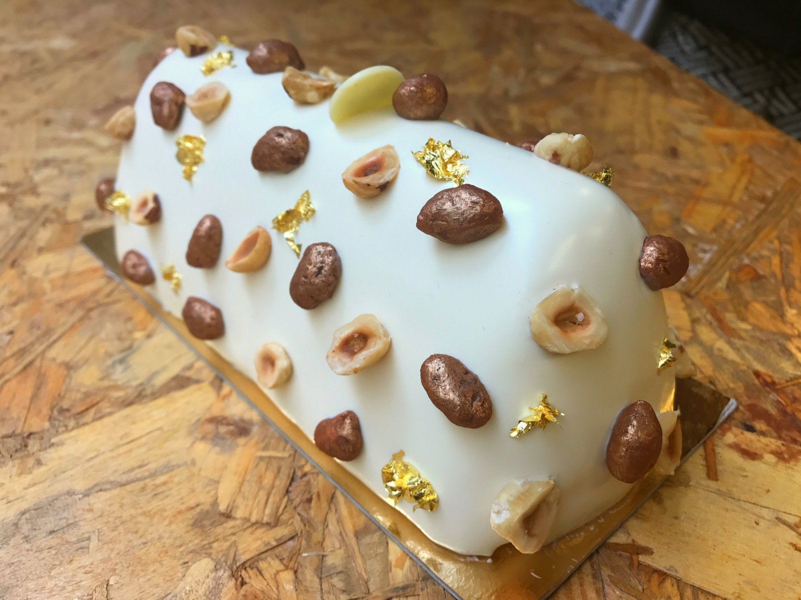 Buche Et Eclairs De Noel 17 Par Christophe Adam De L Eclair De Genie Sortiraparis Com