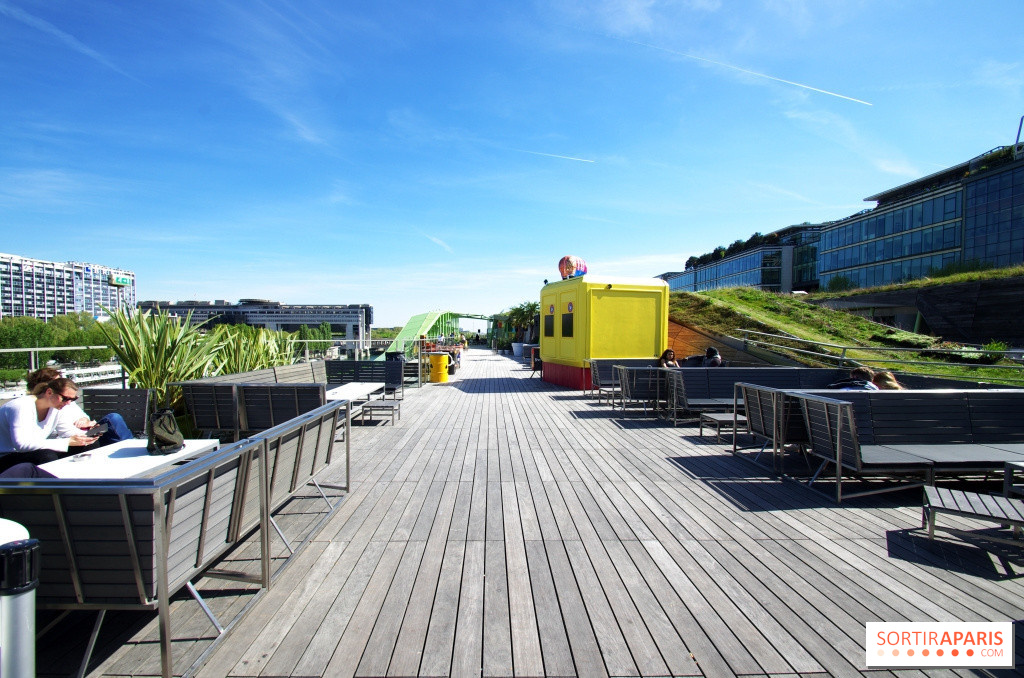 Le Caf  Oz Rooftop  a ouvert ses portes sur le toit de La 