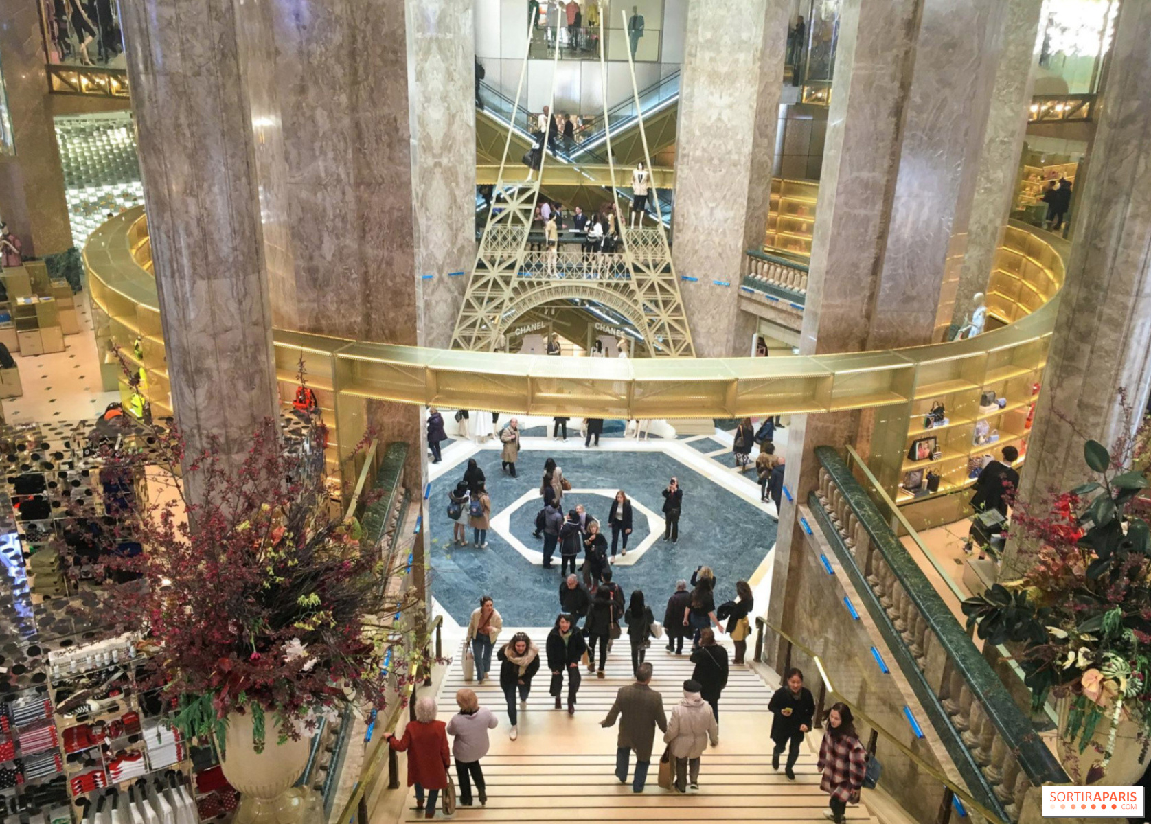 galerie lafayette paris balenciaga