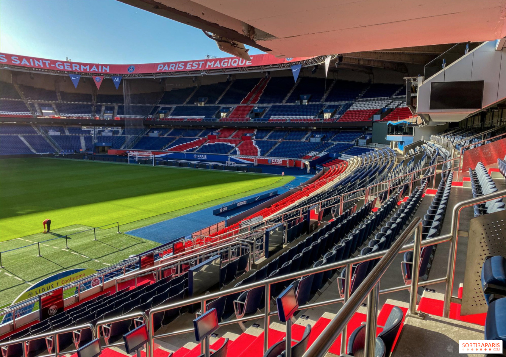 Стадион манчестер сити. Стадион кристалл пэлэс. Карсон калифорния стадион. Вокзалы стадион парк. Вместимость стадиона парк.