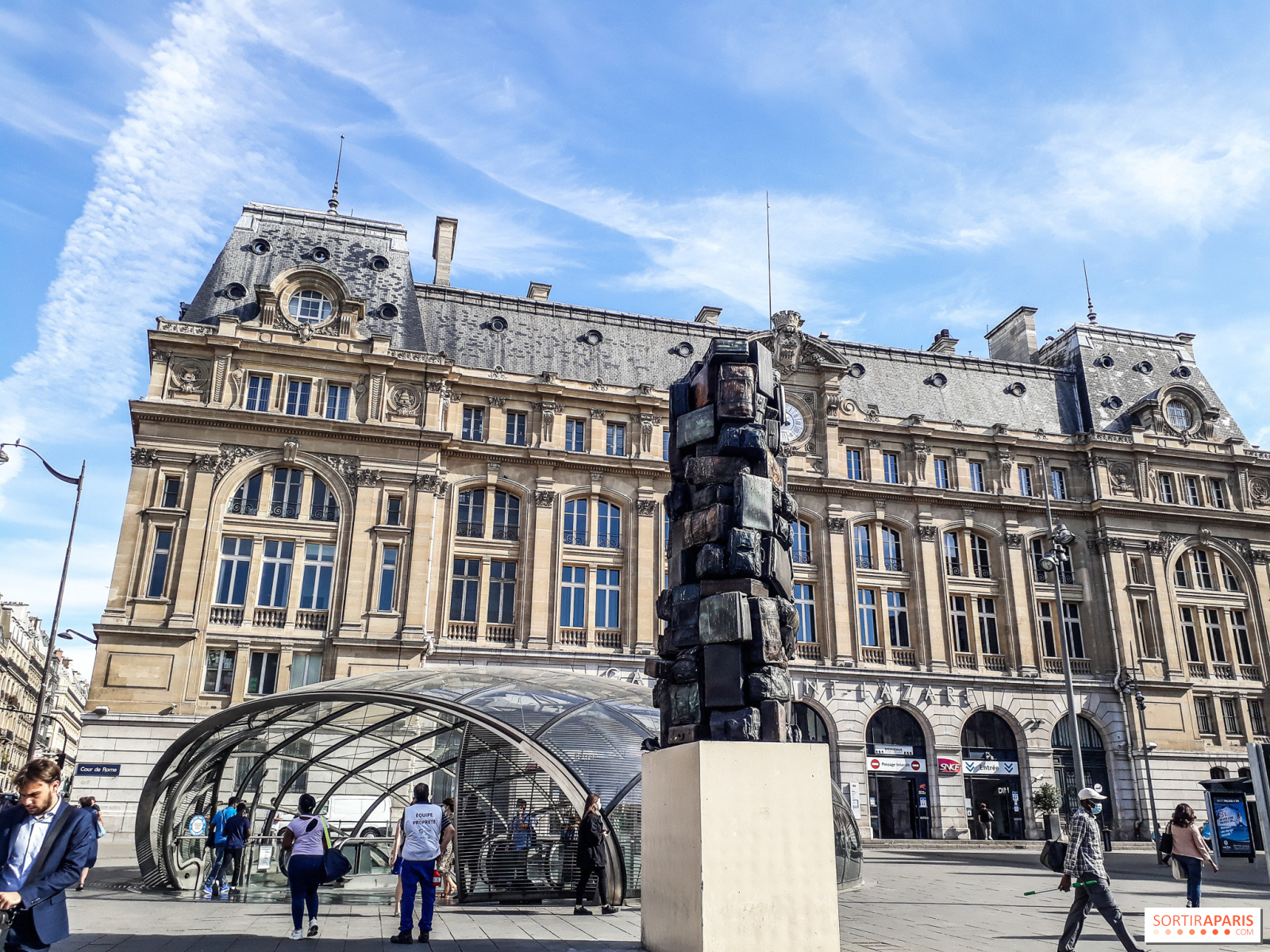 paris saint lazare tour eiffel