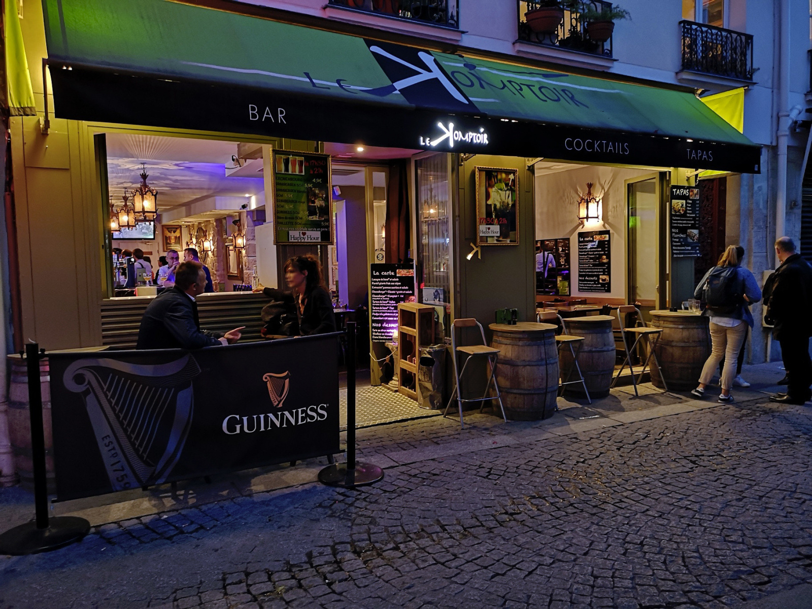 Le Komptoir un "feel good bar" dans le Marais