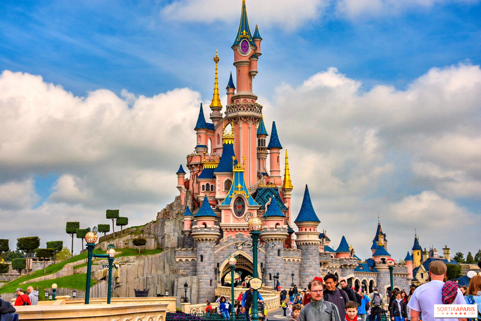 how long to visit disneyland paris