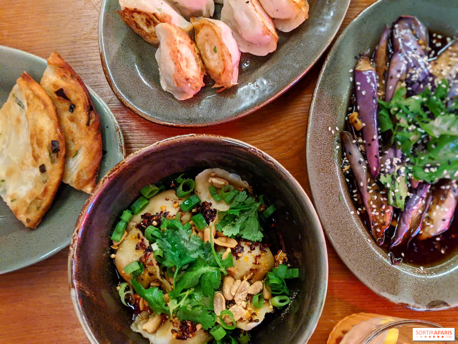 mao dumpling bar the new chinese canteen in paris 3rd arrondissement sortiraparis com