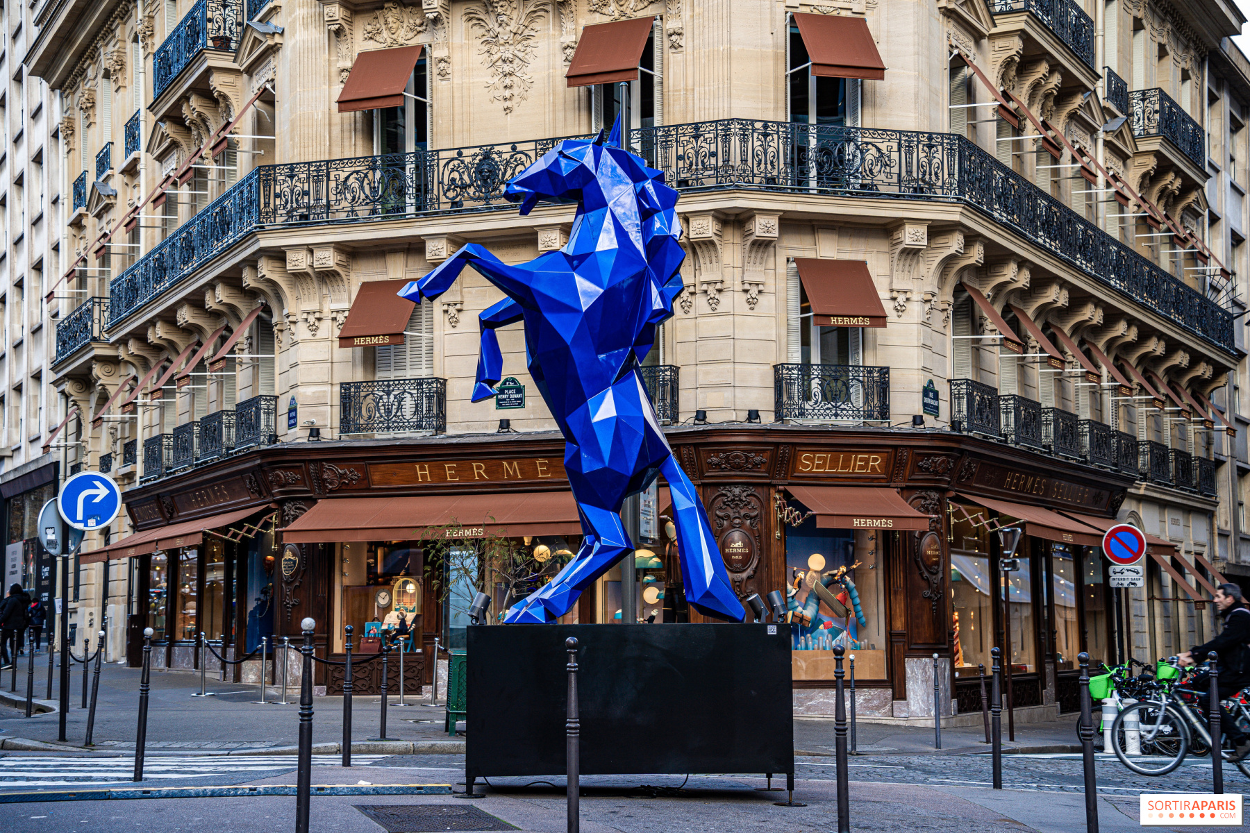 Exposition de sculptures Orlinski en plein air sur l'avenue George V et les Champs-Elysées - Sortiraparis.com